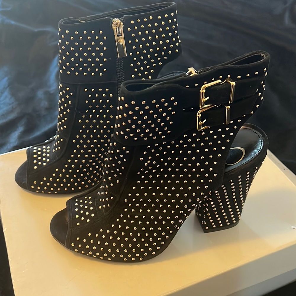 Jessica Simpson black open toe booties